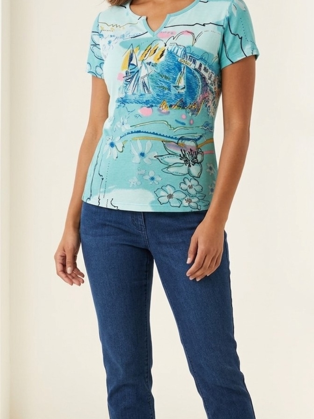 Christopher & Banks White Top with Teal Trim.   WS 79